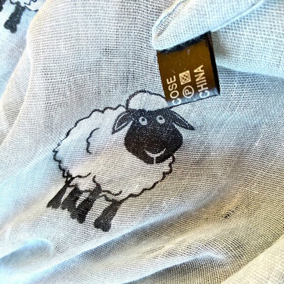 Extra Large Lightweight Viscose Gray Scarf SHEEP 45" x. 69" - Picture 9 of 13